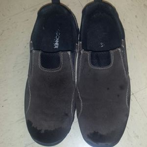 Men's leather dress shoes